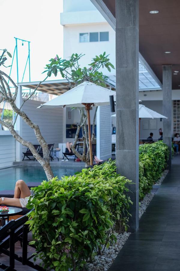 Dip & Doze Living Hostel ชังกู ภายนอก รูปภาพ
