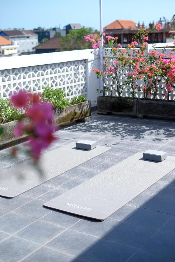 Dip & Doze Living Hostel ชังกู ภายนอก รูปภาพ