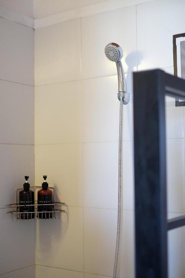 Dip & Doze Living Hostel ชังกู ภายนอก รูปภาพ
